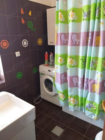 Apartament cu 4 camere semidecomandat în Bragadiru