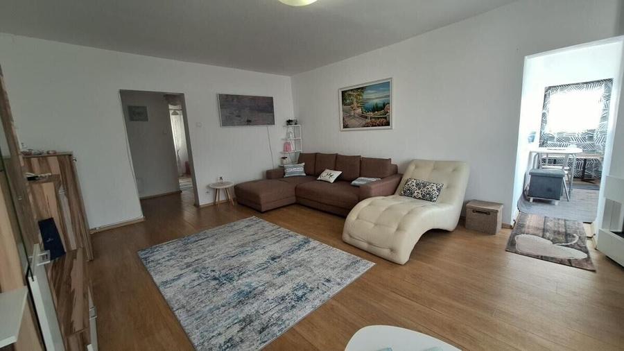 Apartament cu 3 camere decomandat, mobilat în Iancului