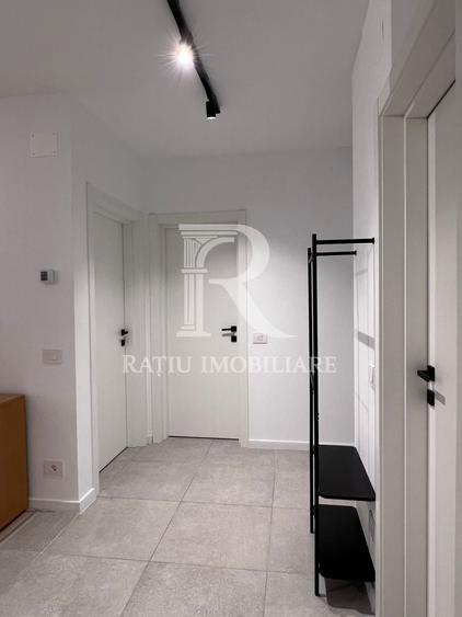Apartament cu 3 camere decomandat, mobilat în Calea Aradului