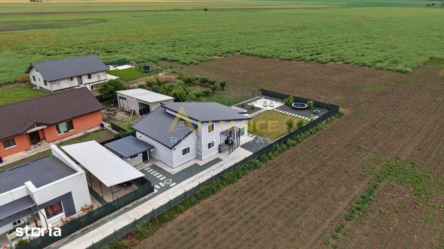 Casă cu 4 camere cu Teren 755 Mp în Central