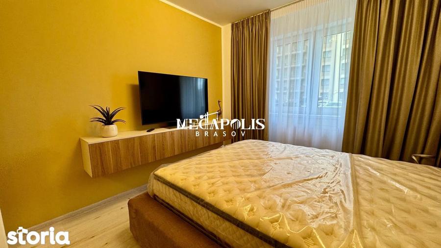 Apartament cu 2 camere decomandat în Tractorul