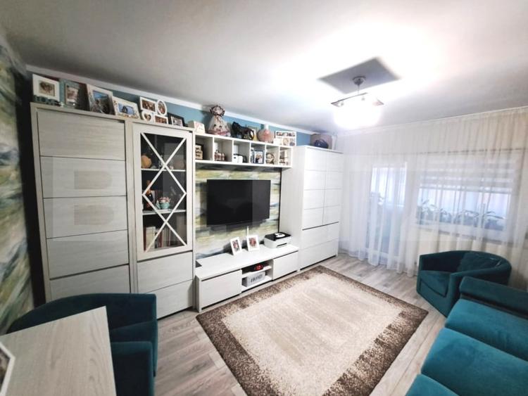 Apartament cu 2 camere decomandat, mobilat în Noua