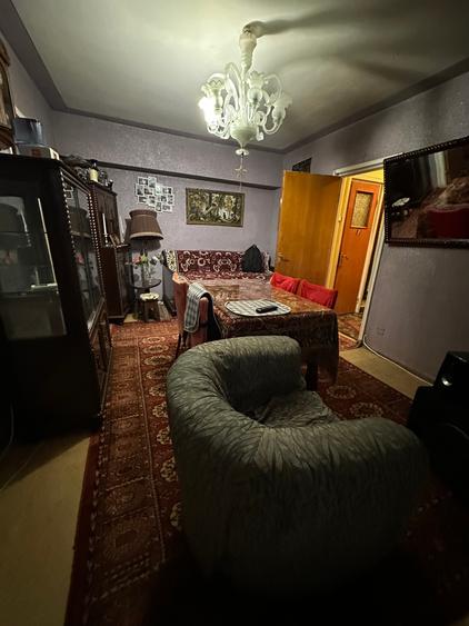 Apartament cu 4 camere semidecomandat în Lujerului