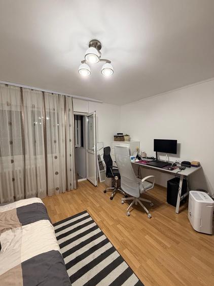 Apartament cu 2 camere decomandat în Titan