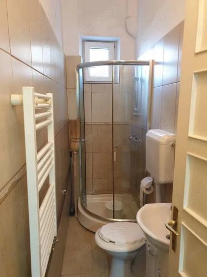 Apartament cu 4 camere decomandat în 14 Mai