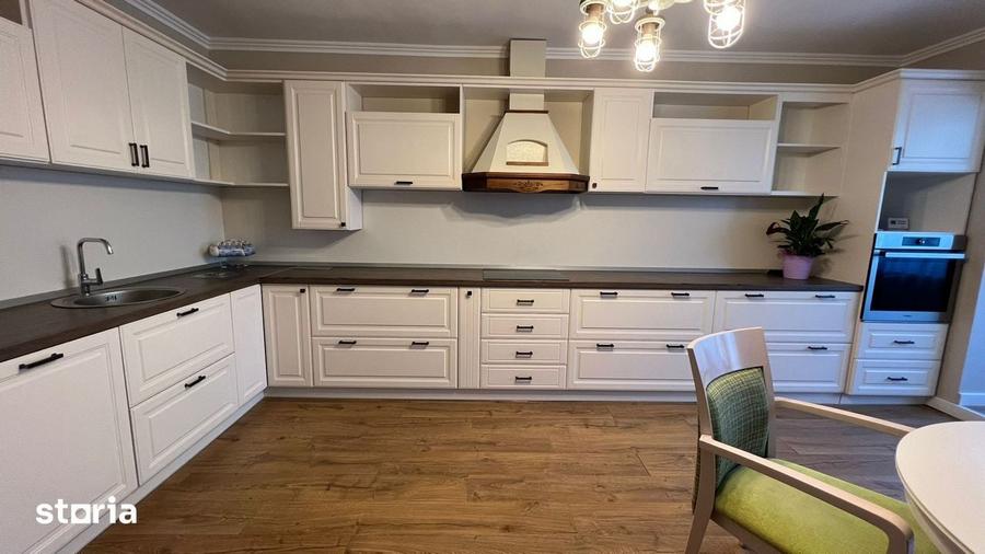 Apartament cu 3 camere decomandat în Aradul Nou