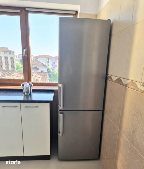Apartament cu 2 camere, mobilat în Central