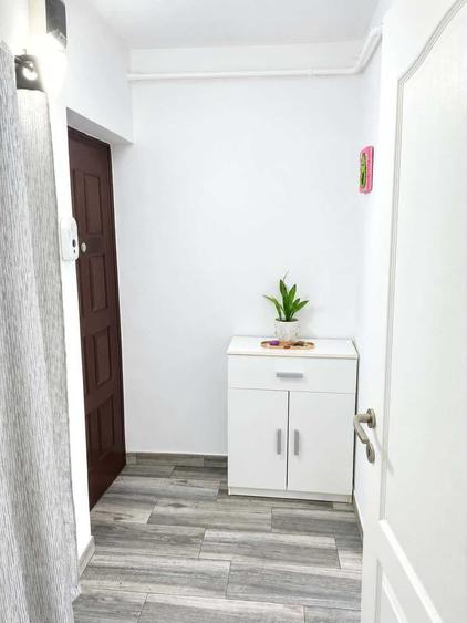 Apartament cu 2 camere semidecomandat în Țiglina 1
