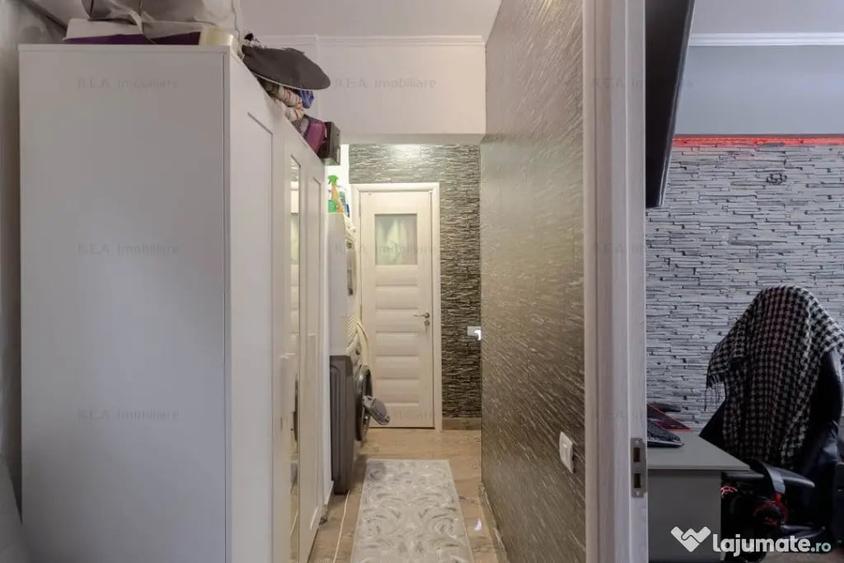 Apartament cu 3 camere decomandat în Berceni