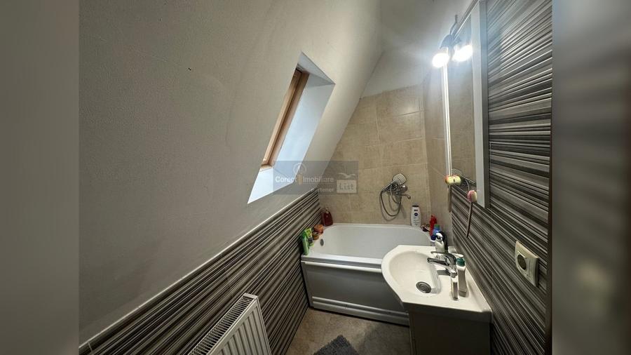 Apartament cu 2 camere decomandat, mobilat în Decebal