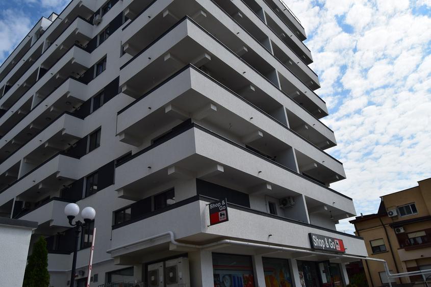 Apartament cu 2 camere semidecomandat în Tineretului