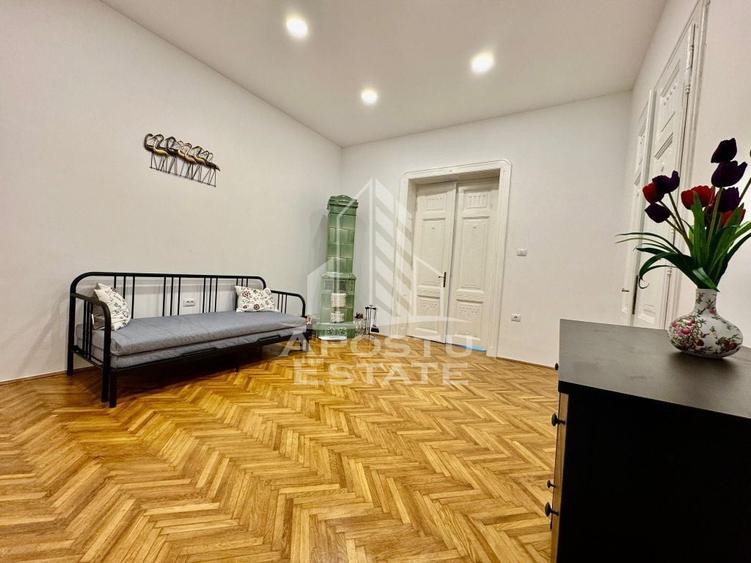 Apartament cu 4 camere decomandat, mobilat în Semicentral