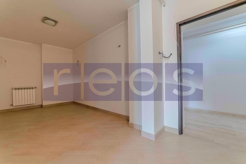 Apartament cu 3 camere semidecomandat în P-ța Dorobanți