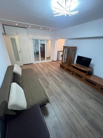 Apartament cu 2 camere în Frații Golești