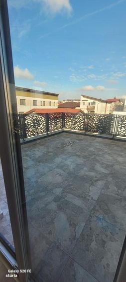 Casă cu 5 camere cu Canalizare în Titan