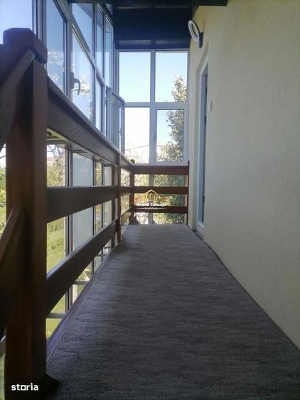 Apartament cu 3 camere decomandat în Nicolina