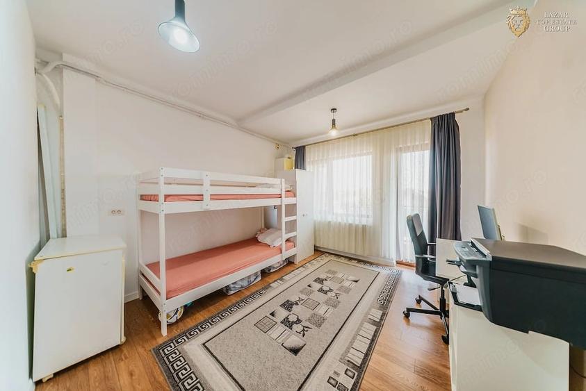 Apartament cu 2 camere decomandat în Pârneava