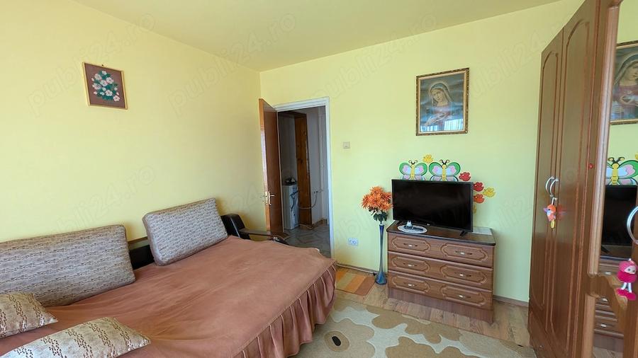 Apartament cu 3 camere decomandat în Nord