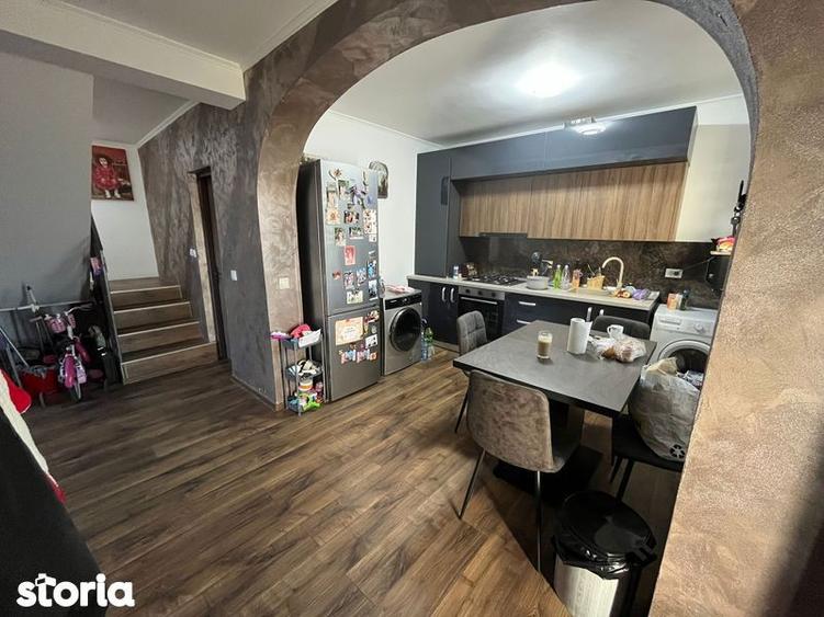 Casă cu 4 camere cu Teren 180 Mp în Central
