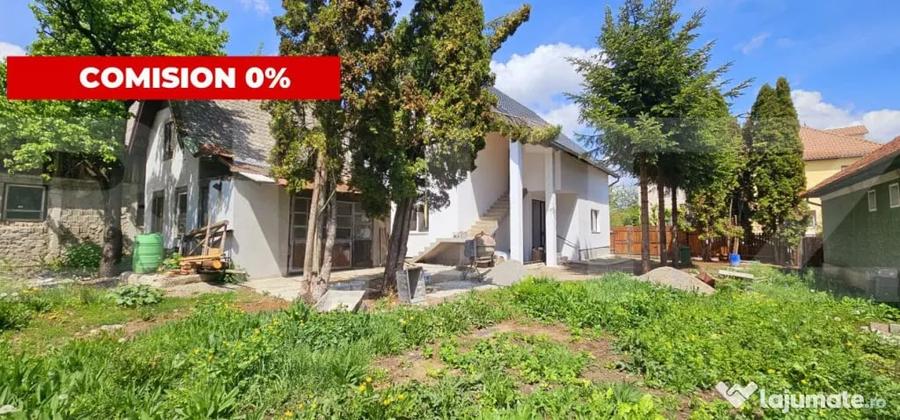 Casă cu 7 camere cu Teren 590 Mp în Semicentral