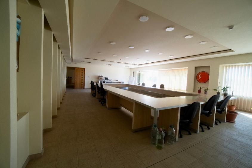 Proprietate specială, de 3,500 mp, în Vest