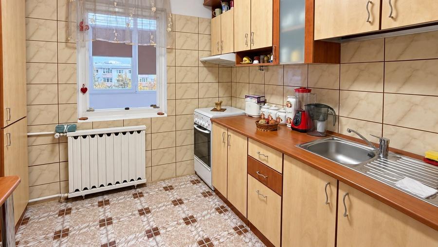 Apartament cu 2 camere decomandat, mobilat în Aviației