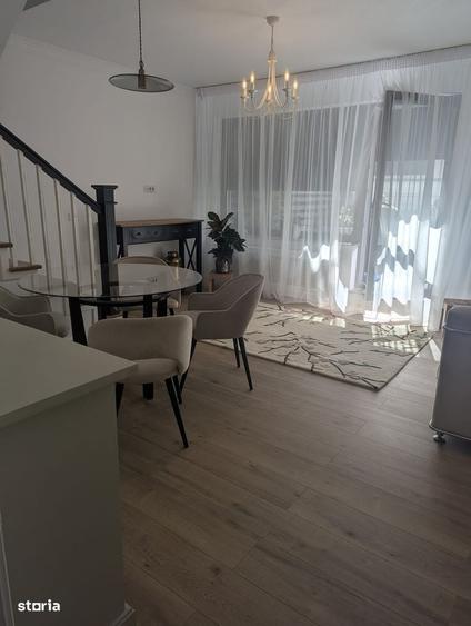 Casă cu 4 camere în Străulești