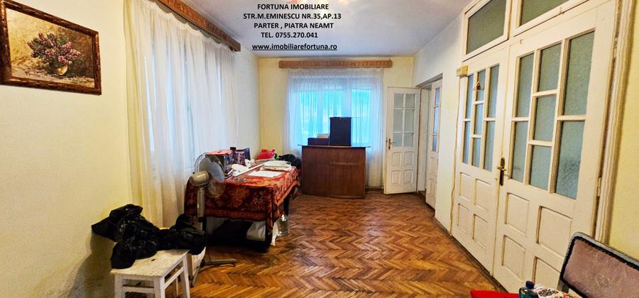 Casă cu 3 camere cu Canalizare în Sărata