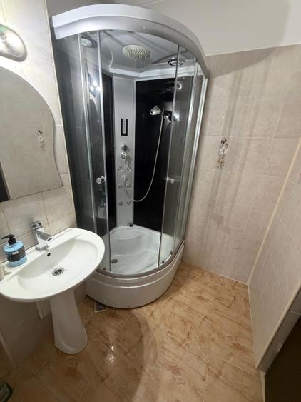 Apartament cu 3 camere decomandat, mobilat în Drumul Taberei