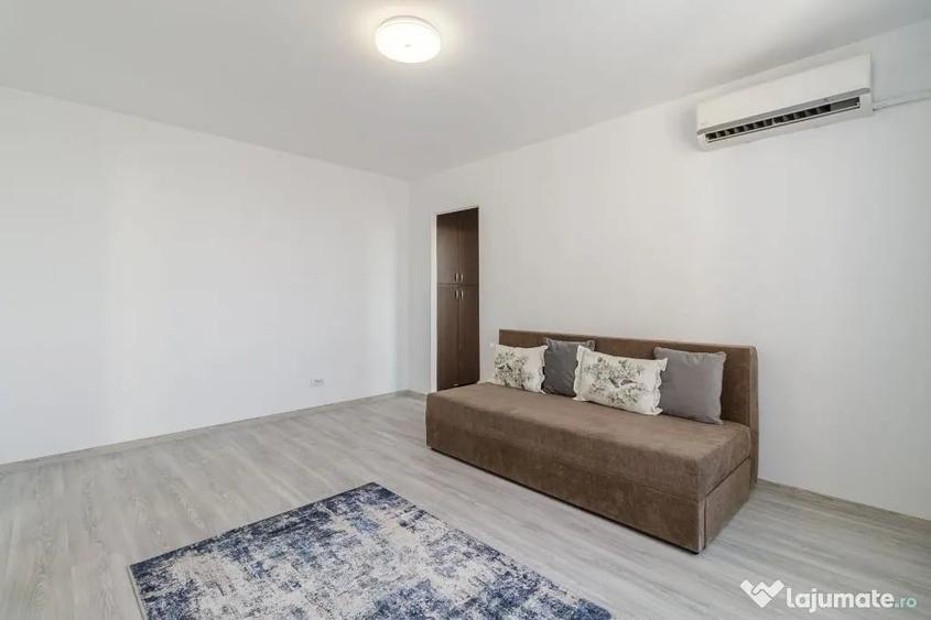 Apartament cu 2 camere semidecomandat în Gara de Nord