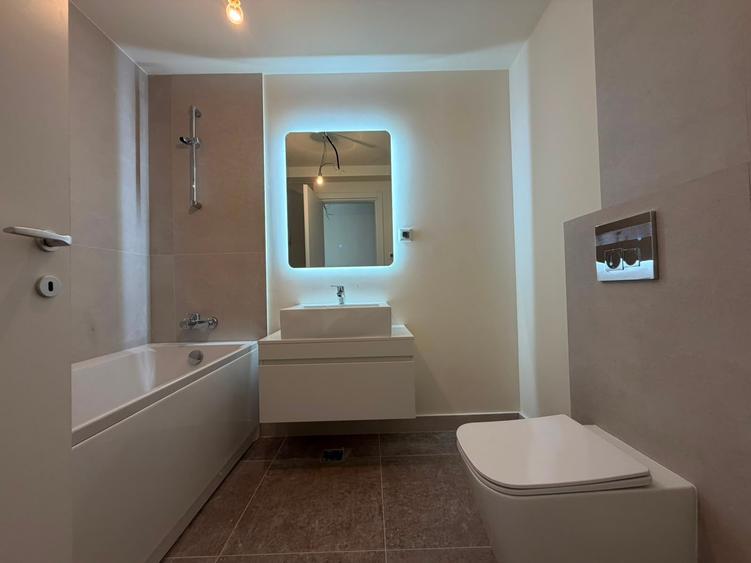 Apartament cu 2 camere semidecomandat în Pipera
