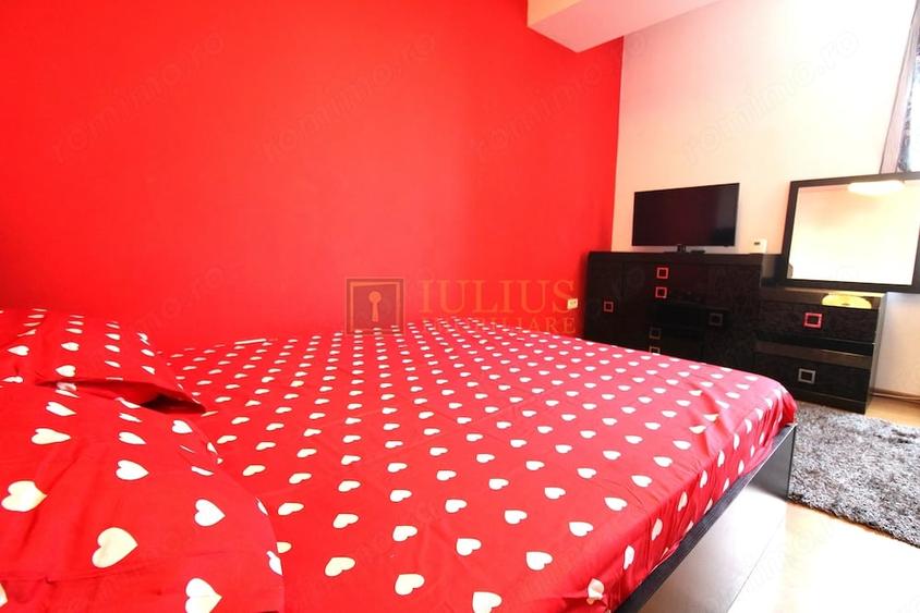 Apartament cu 3 camere decomandat în Girocului