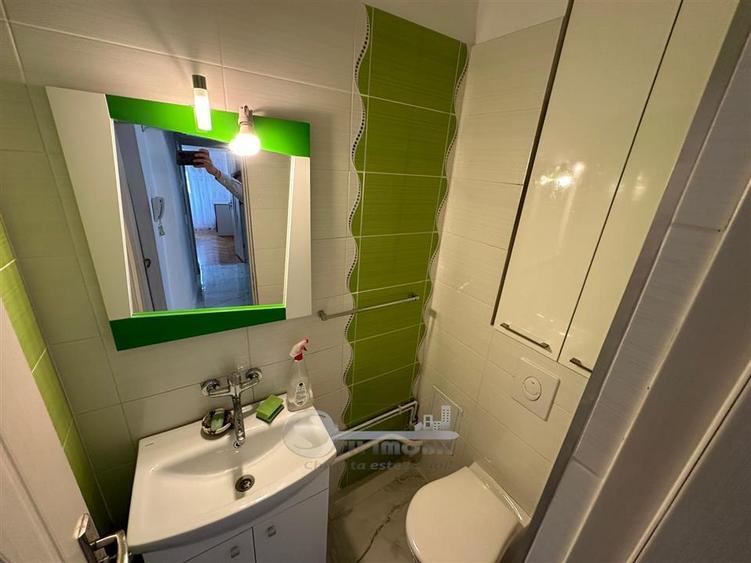 Apartament cu 3 camere decomandat în Dacia