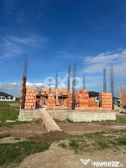 Casă cu 4 camere cu Teren 378 Mp în Clinceni