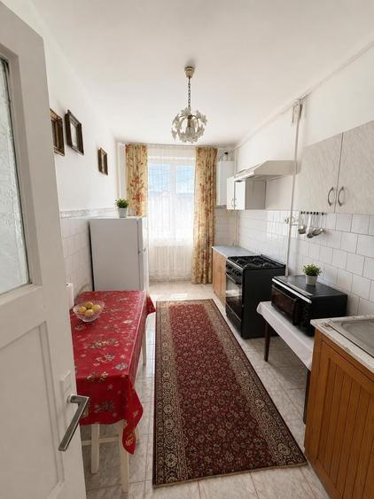 Apartament cu 2 camere decomandat în Săvinești
