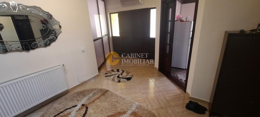 Casă individuală cu 5 camere cu Canalizare în Aroneanu
