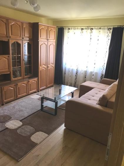 Apartament cu 2 camere decomandat, mobilat în Zorilor