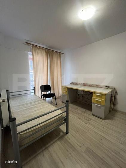 Apartament cu 3 camere decomandat în Uricani