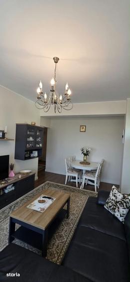Apartament cu 3 camere decomandat în Craiovei