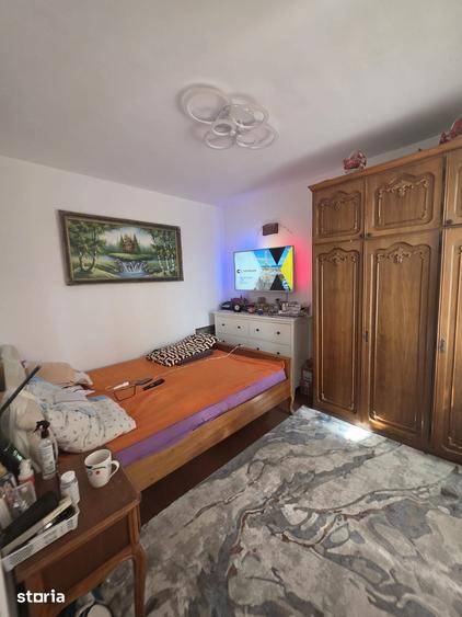 Apartament cu 2 camere nedecomandat în Republicii
