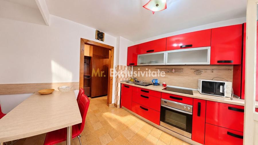 Apartament cu 3 camere semidecomandat, mobilat în Micro 16