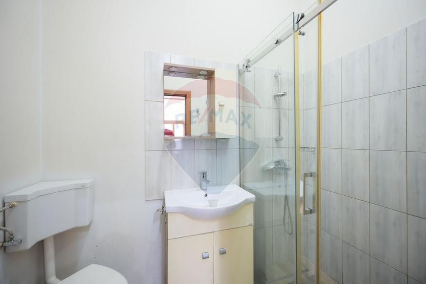 Apartament cu 2 camere decomandat, mobilat în Ultracentral