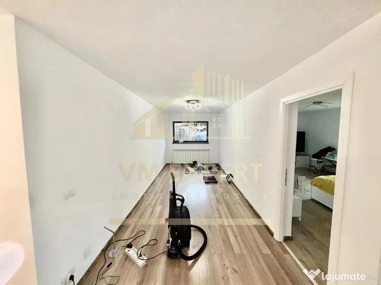 Casă cu 5 camere cu Teren 1362 Mp în Dragoslavele