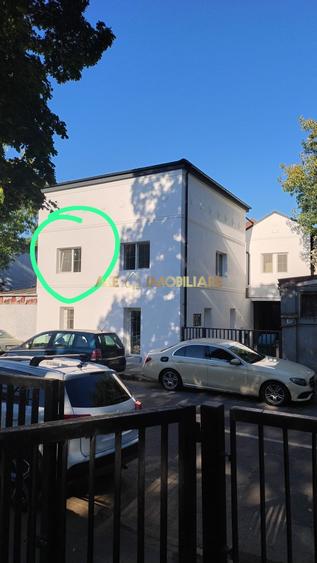 Garsonieră semidecomandată, mobilată în Grivița