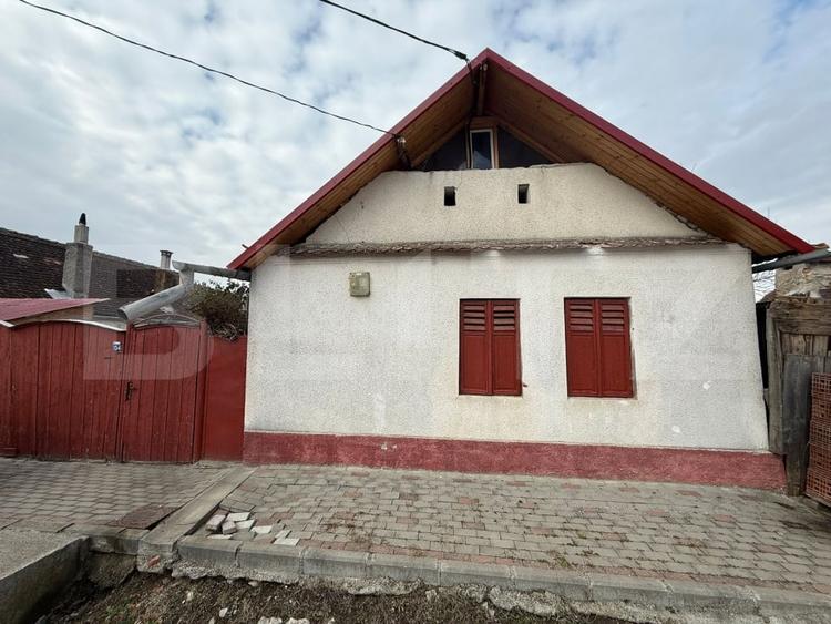 Casă individuală cu 3 camere cu Canalizare în Rupea