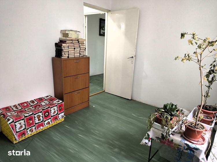 Vanzare Apartament 2 camere, Resita, etajul 1, lini?te ?i acces facil - 10