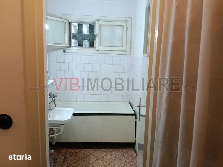 Apartament cu 3 camere semidecomandat în Șagului