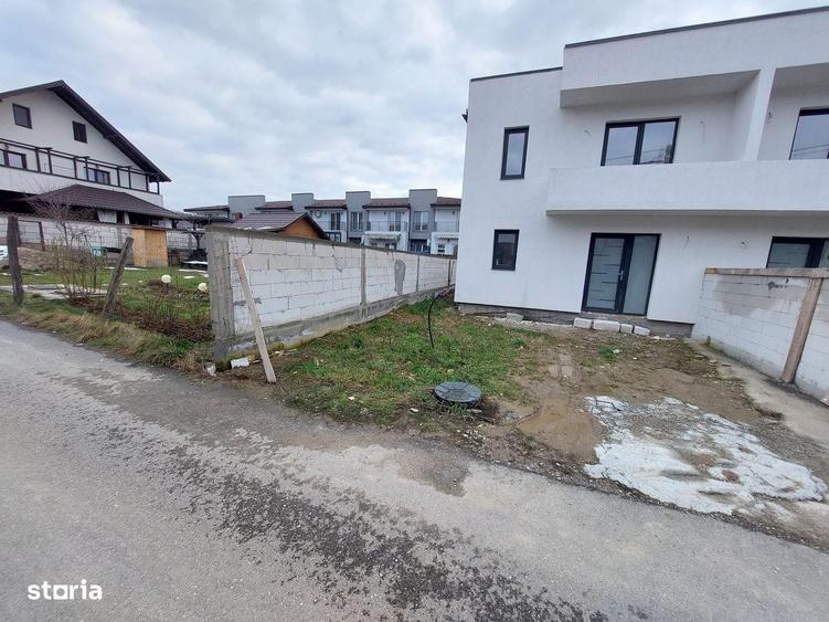 Casă cu 5 camere cu Teren 147 Mp în Central