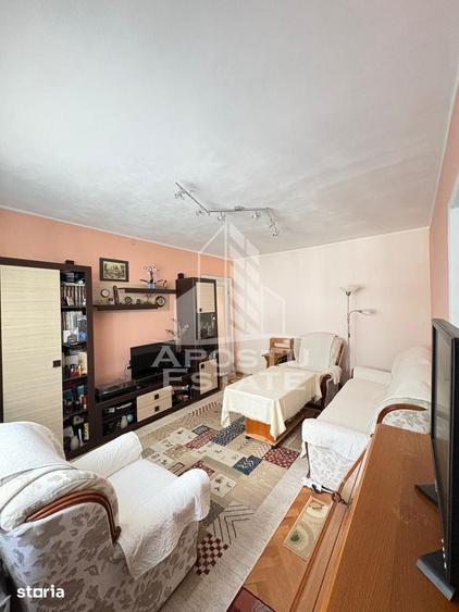 Apartament cu 3 camere în Circumvalațiunii