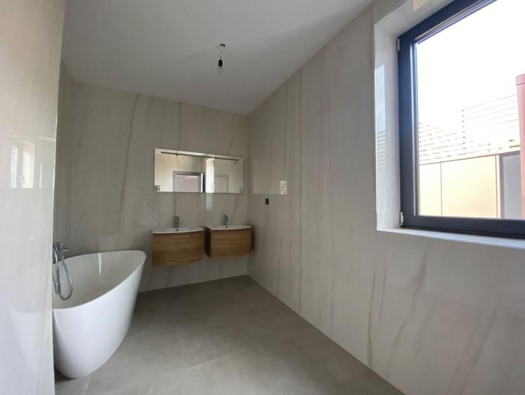 Apartament cu 3 camere în Floreasca